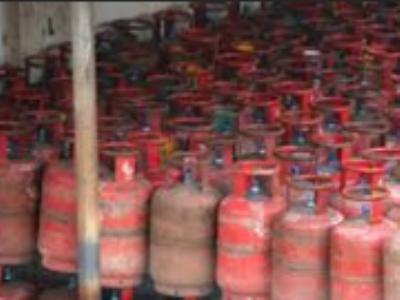 काॅमर्शियल एलपीजी सिलेंडर की आपूर्ति शुरू